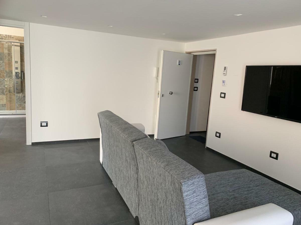 Little Dreams Apartment Трани Экстерьер фото